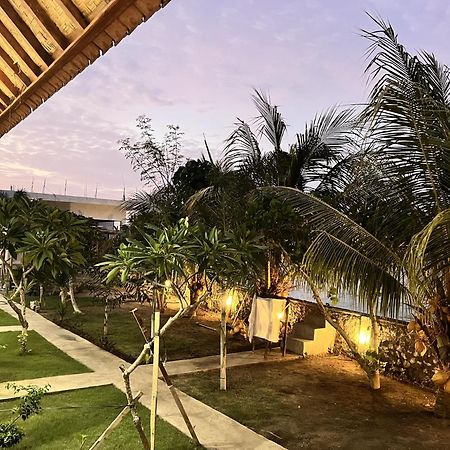 Penyon Beach House Ped Buitenkant foto
