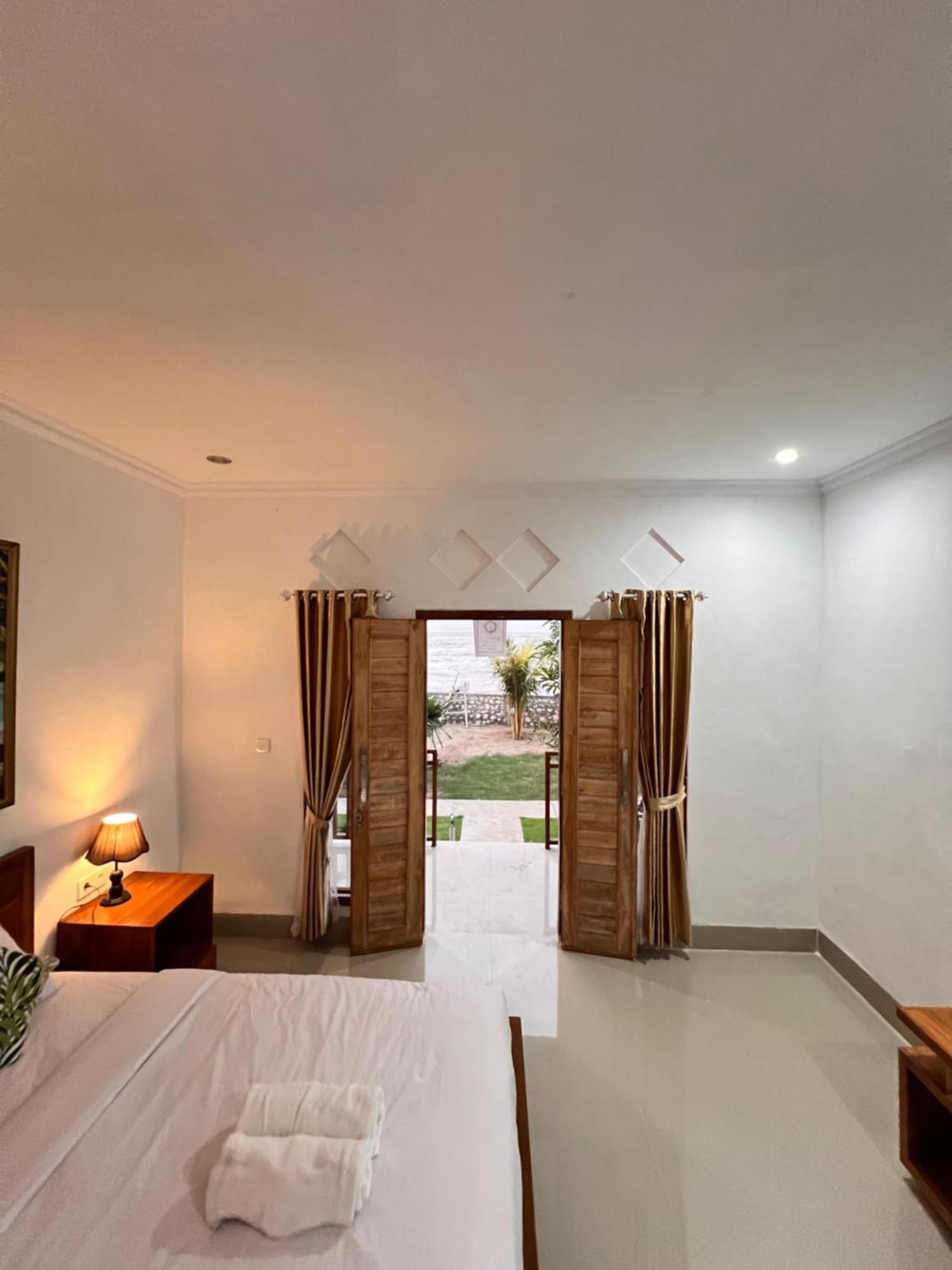 Penyon Beach House Ped Buitenkant foto